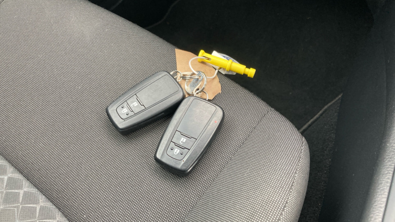 Toyota C-HR 1.8 Hybrid Icon 5dr CVT Hybrid Hatchback